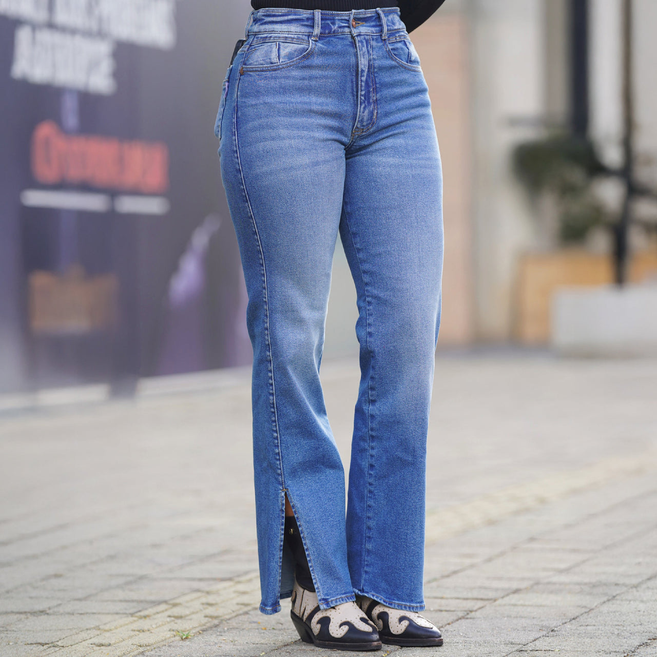 pant con abertura en bota